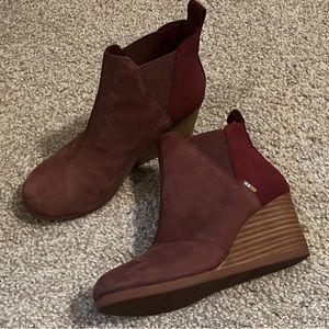 Toms boots size 7